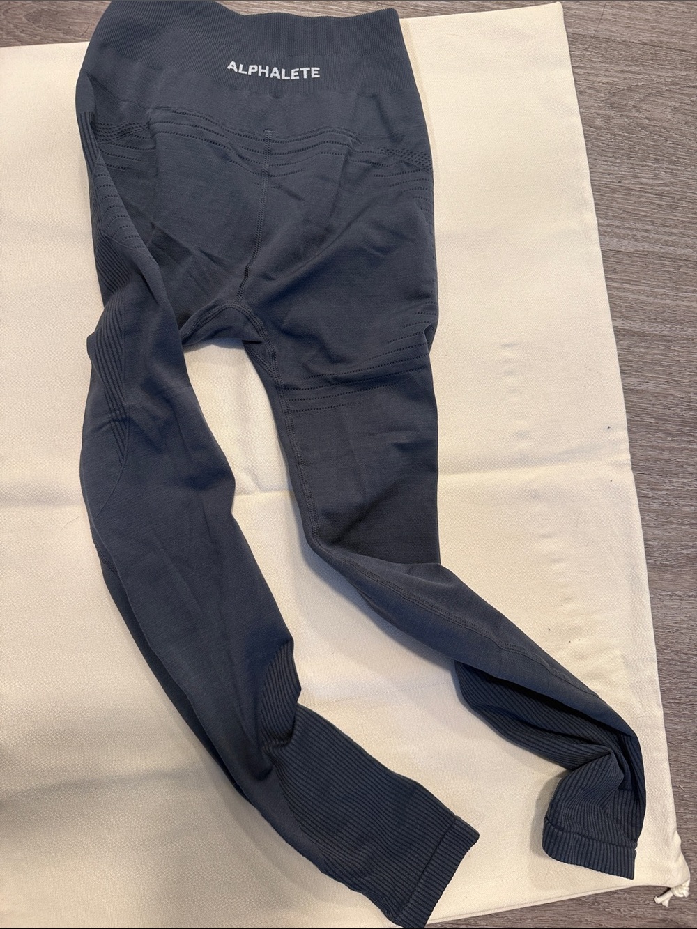 Alphalete Leggings - Ozone Carbon Xs